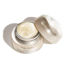 Shiseido Benefiance Wrinkle Smoothing raukšles lyginantis paakių kremas