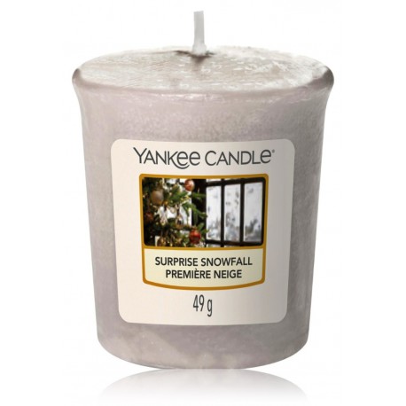 Yankee Candle Surprise Snowfall aromatinė žvakė