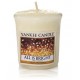 Yankee Candle All Is Bright aromatinė žvakė