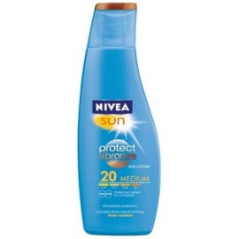 Nivea Sun Protect & Bronze losjonas nuo saulės su SPF20 200 ml.